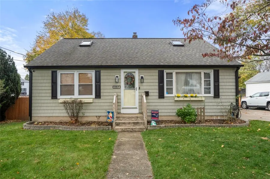 257 Orchard Street, Woonsocket, RI 02895 - Image #2