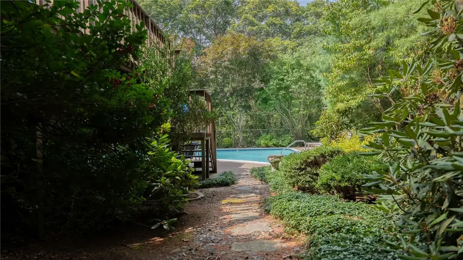 65 Huguenot Drive, East Greenwich, RI 02818 - Image #3