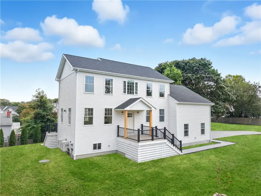 27 Soar Way, Newport, RI 02840 - Image #3