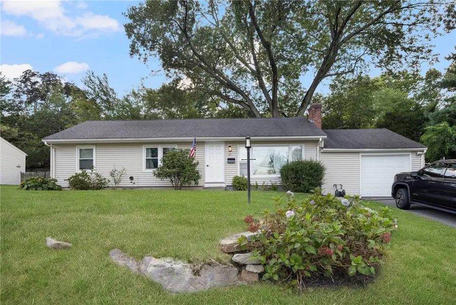17 Larchmont Road, Warwick, RI 02886 - Image #2