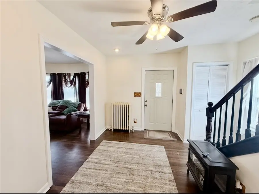 27 Cliffdale Avenue, Cranston, RI 02905 - Image #2