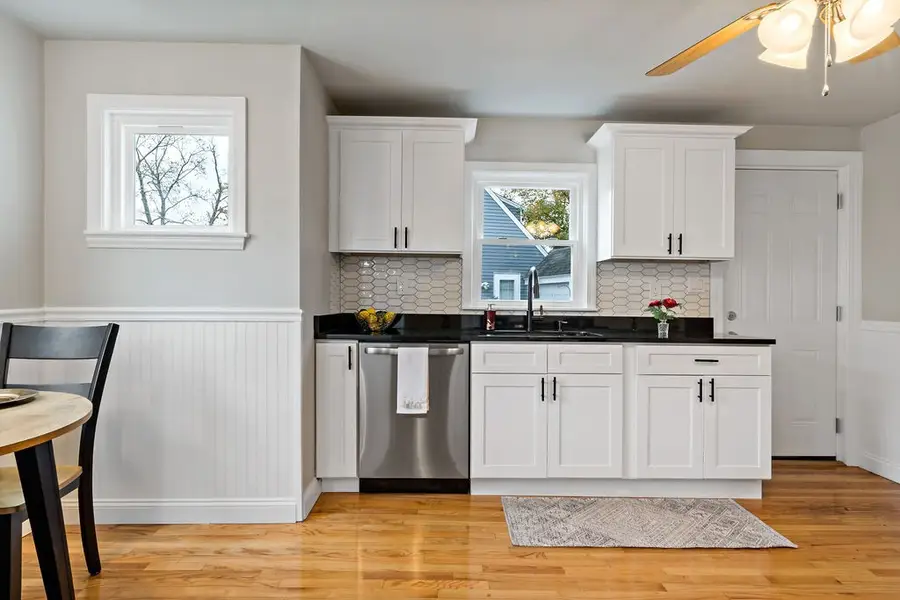 33 Arland Drive, Pawtucket, RI 02861 - Image #2