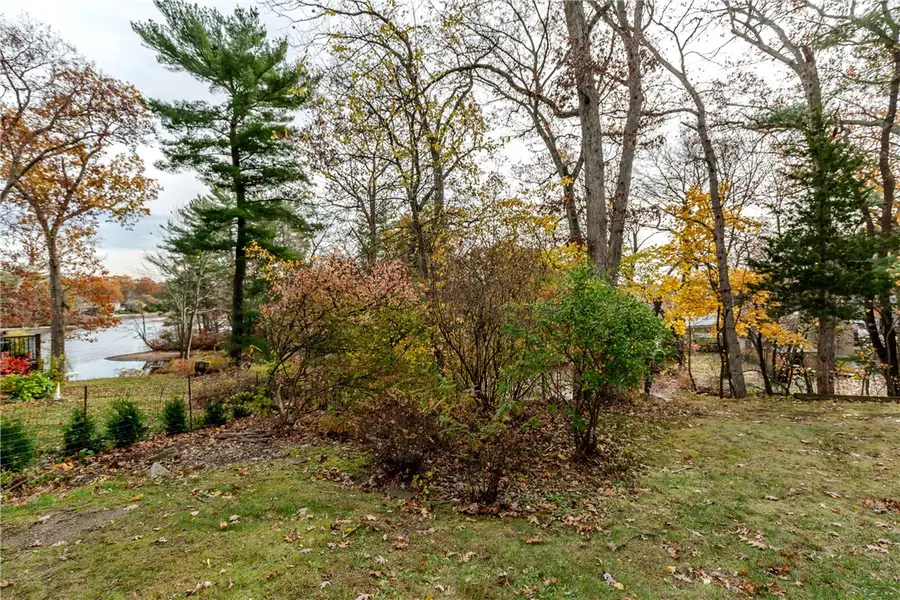 28 Lakeview Drive, Smithfield, RI 02828 - Image #2