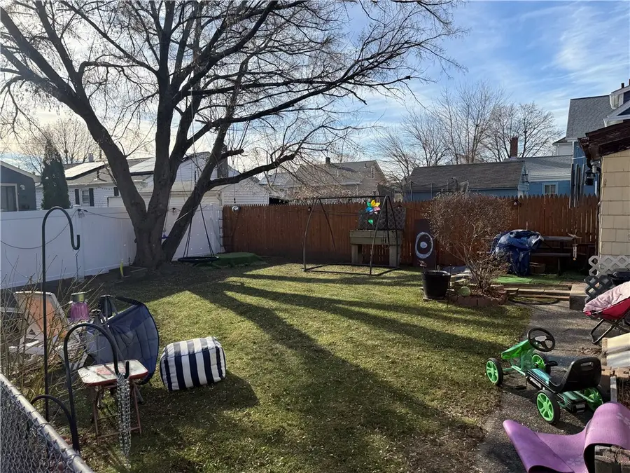 207 Benefit Street, Pawtucket, RI 02861 - Image #2