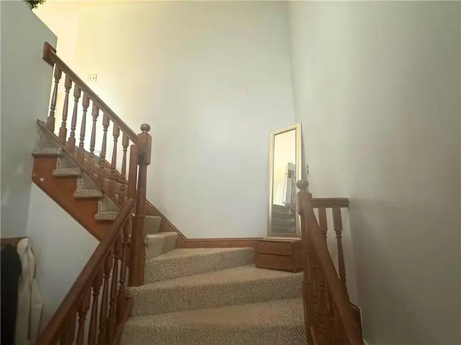 936 Greenville Avenue, Smithfield, RI 02828 - Image #2