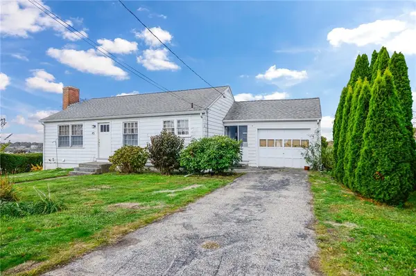 45 Leonard Bodwell Road, Narragansett, RI 02882