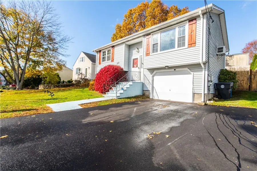 33 Valley Street, Cumberland, RI 02864 - Image #2