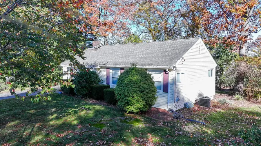 11 Salem Drive, North Providence, RI 02904 - Image #3