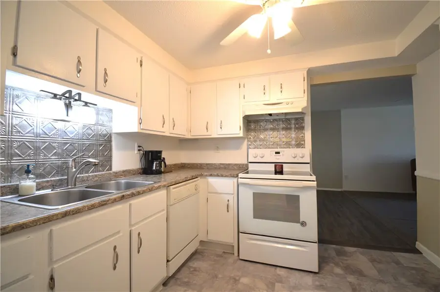 510 Child Street #303A, Warren, RI 02885 - Image #2