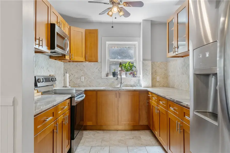 39 Matteson Avenue, West Warwick, RI 02893 - Image #2