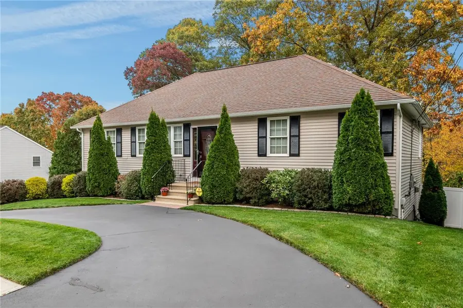 6 Emerson Court, West Warwick, RI 02893 - Image #2