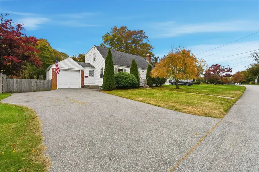 63 Massasoit Drive, Warwick, RI 02888 - Image #2
