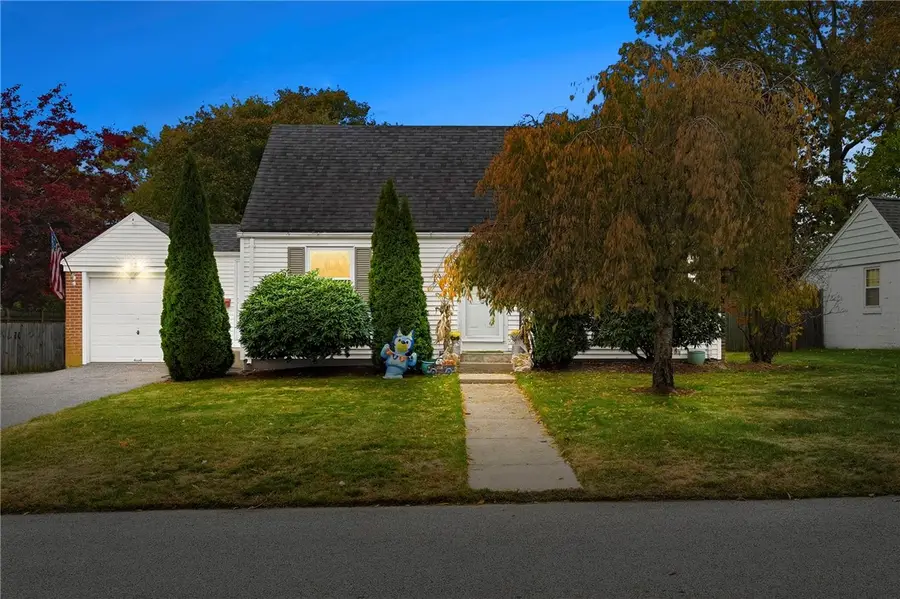63 Massasoit Drive, Warwick, RI 02888 - Image #3