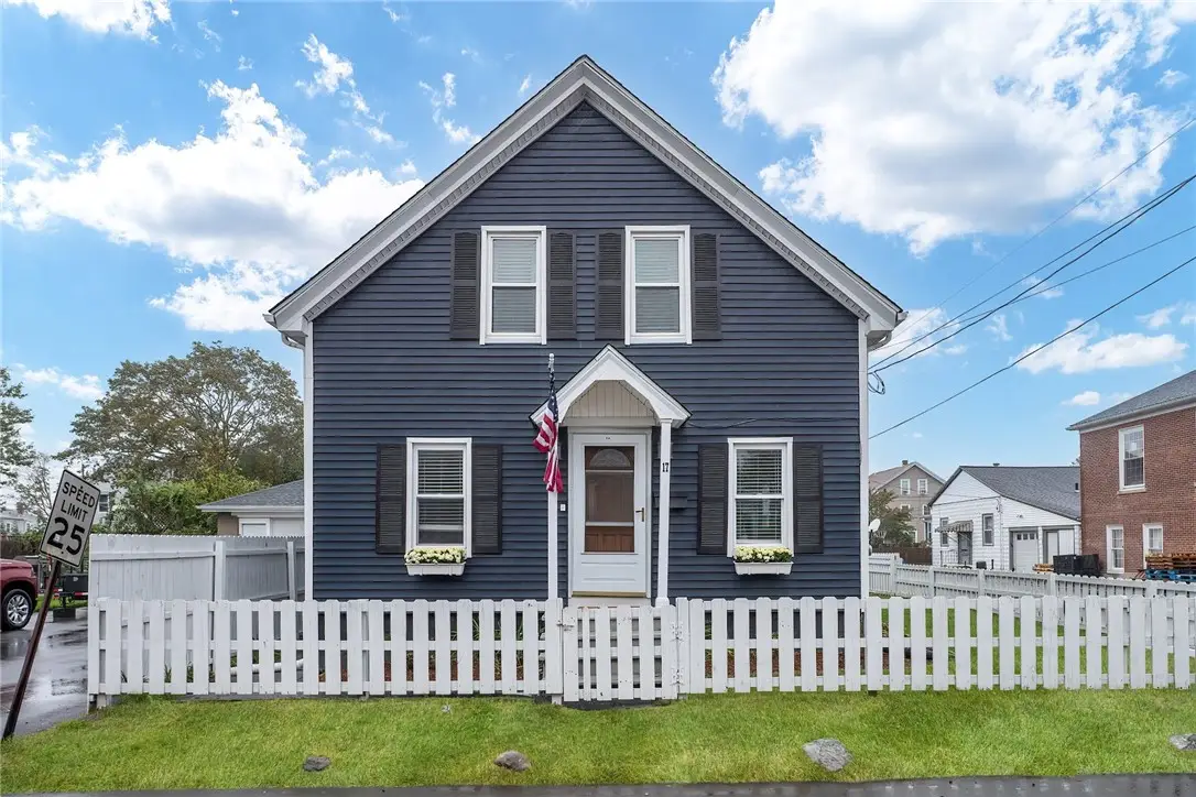 17 Oak Avenue, Riverside, RI 02915 - Image #1