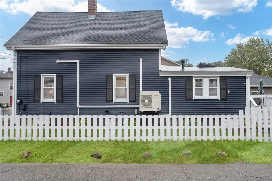 17 Oak Avenue, Riverside, RI 02915 - Image #3