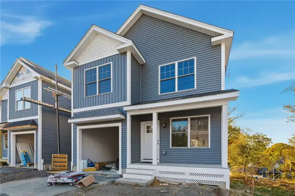 8 Teresa Ann Crossing, West Warwick, RI 02893