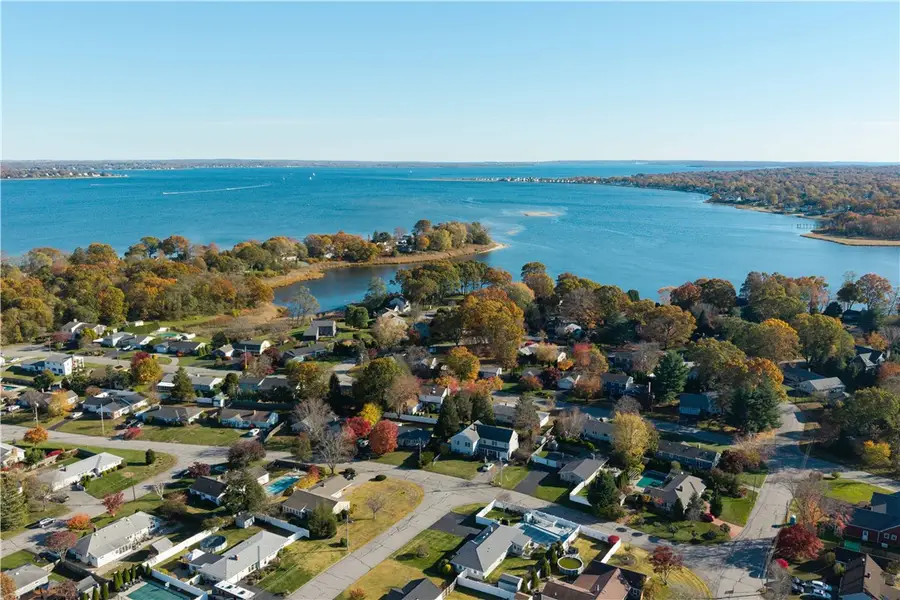 25 Honeysuckle Road, Warwick, RI 02888 - Image #2