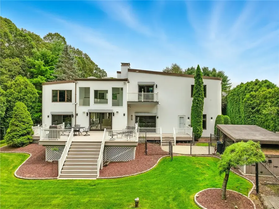 129 Valerie Court, Cranston, RI 02921 - Image #2