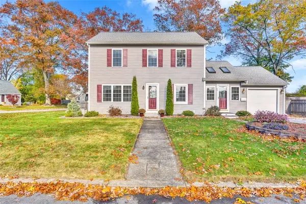 93 Grotto Avenue, Warwick, RI 02888