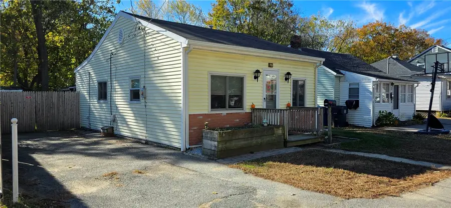 76 Kenway Avenue, Warwick, RI 02889 - Image #3