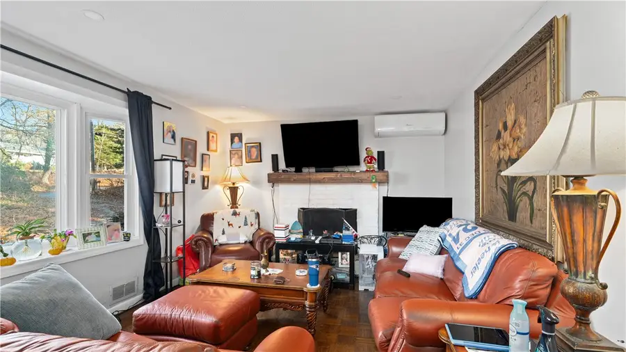 42 Ledgewood Road, South Kingstown, RI 02881 - Image #3