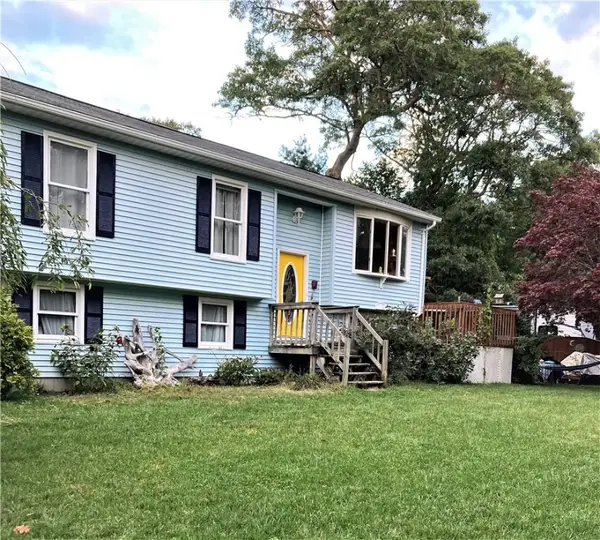 12 Mautucket Road, South Kingstown, RI 02879