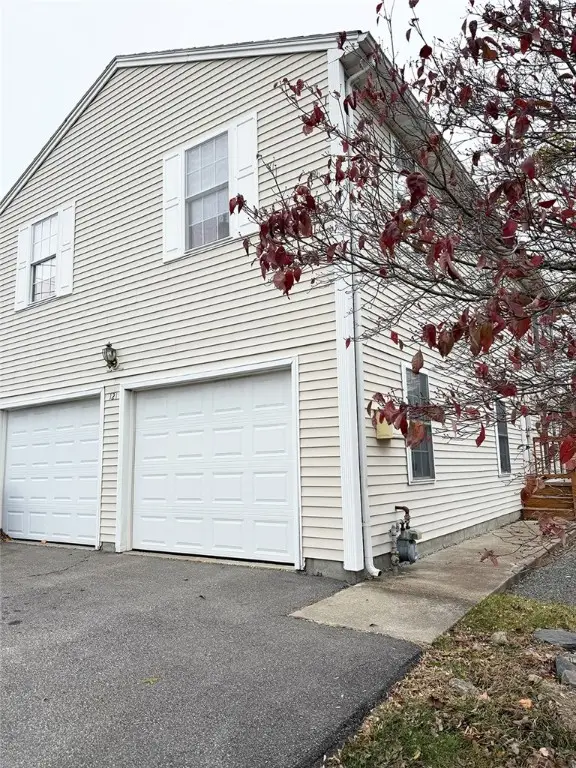 121 Hillwood Street, Cranston, RI 02920 - Image #3