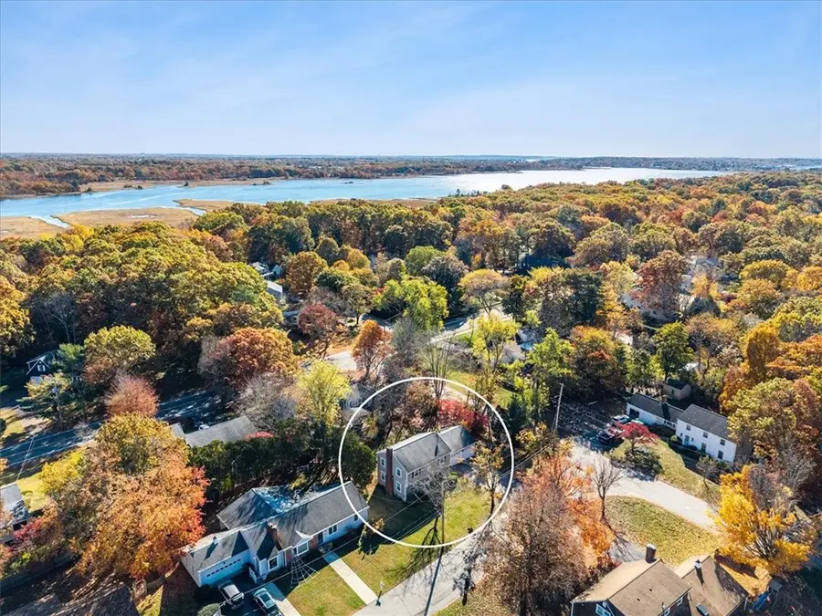 1 Cheshire Drive, Barrington, RI 02806 - Image #2