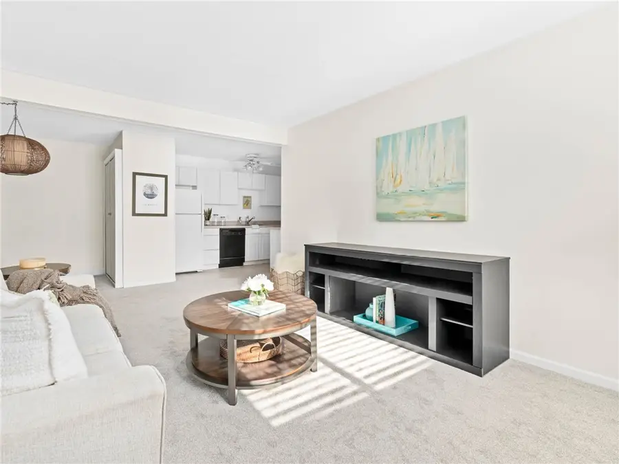 132 Hoffman Avenue #207, Cranston, RI 02920 - Image #2