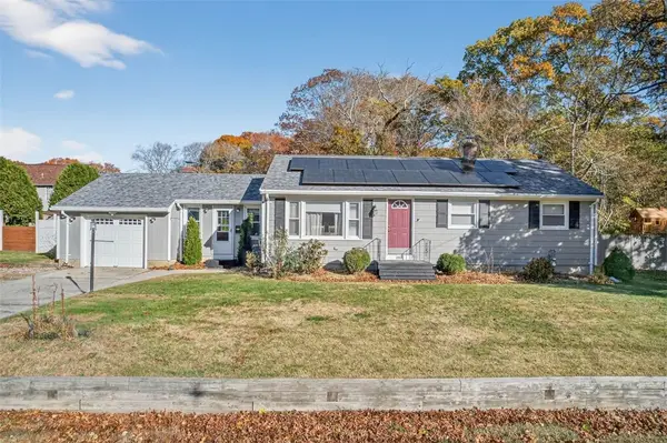 140 Promenade Street, Barrington, RI 02806