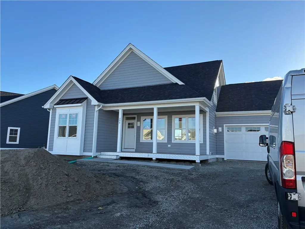 294 Freedom Trail Drive, Portsmouth, RI 02871 - Image #1