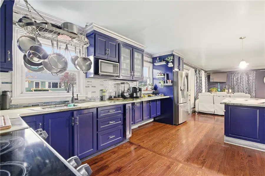 11 Roy Avenue, Middletown, RI 02842 - Image #2