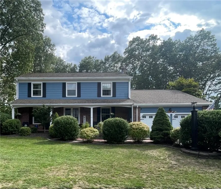 8 Winterberry Drive, Coventry, RI 02816 - Image #2