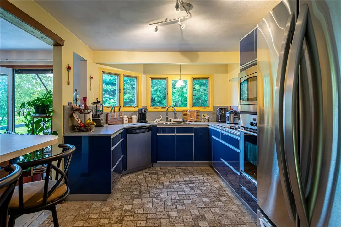 527 Cowesett Road, Warwick, RI 02886 - Image #1