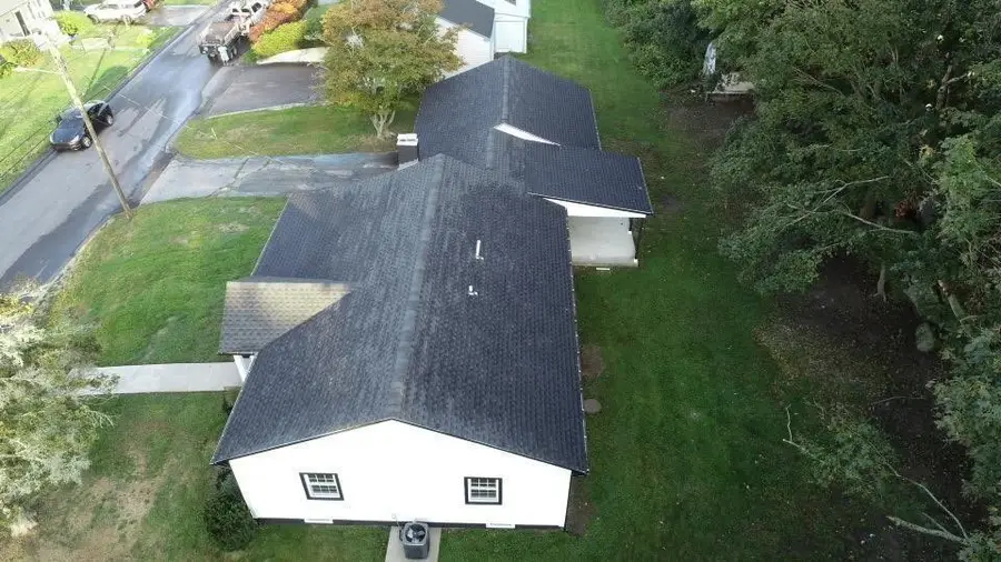 109 Kaufman Road, Tiverton, RI 02878 - Image #2