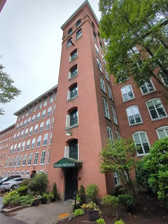 2 School Street #311, Lincoln, RI 02802