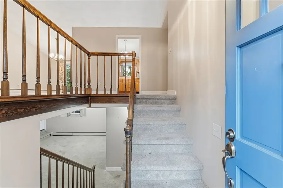 4 Fair Oaks Court N, Greenville, RI 02828 - Image #2