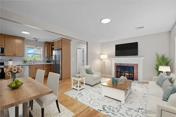 20 Maple Court, Hopkinton, RI 02804