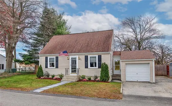 31 Columbus Avenue, North Providence, RI 02911