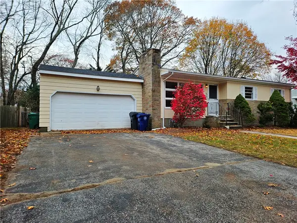 39 Damon Avenue, Warwick, RI 02889