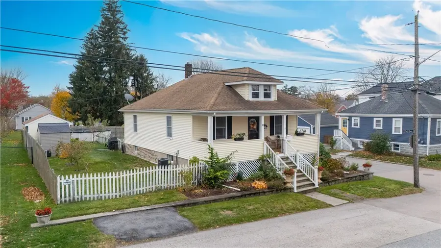 82 Charles Street, Bristol, RI 02809 - Image #2