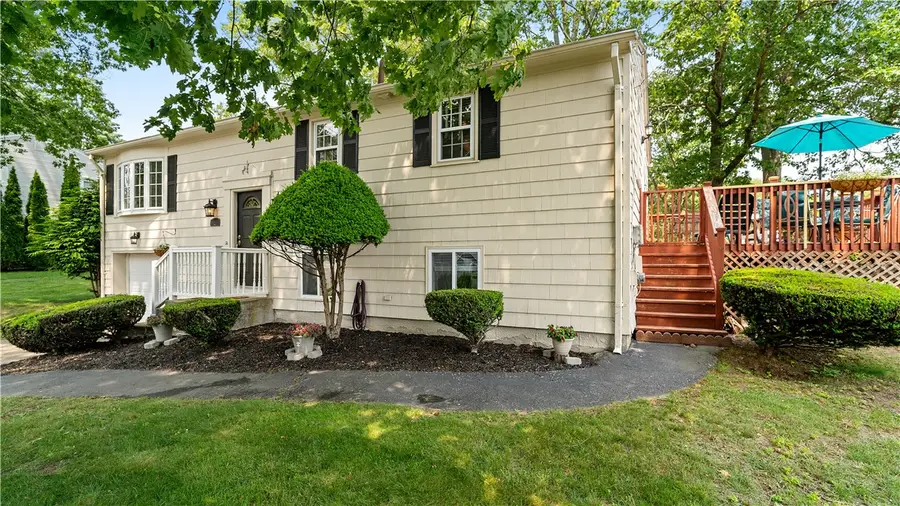 21 Orford Street, North Providence, RI 02904 - Image #3