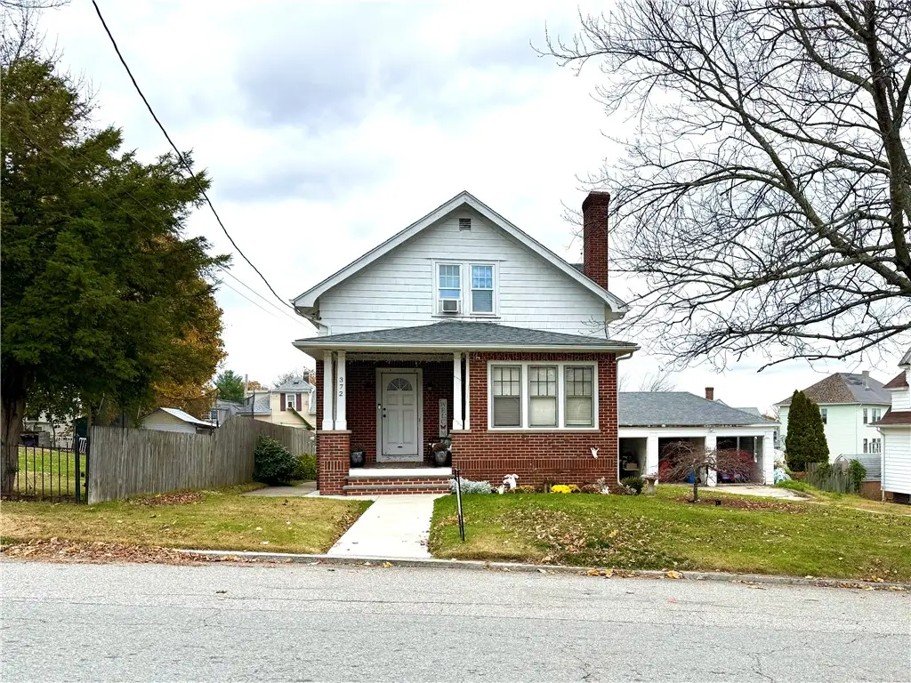 372 Farmington Avenue, Cranston, RI 02920 - Image #1