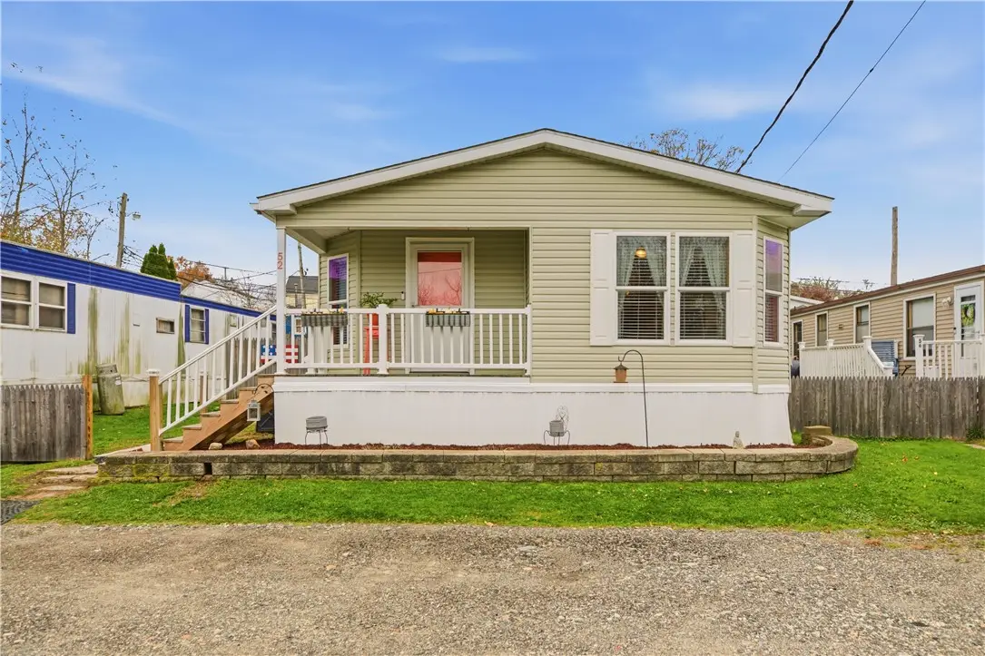 52 Bradley Terrace, Portsmouth, RI 02871 - Image #1