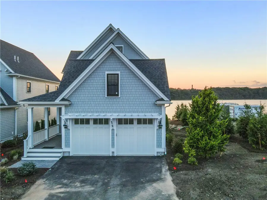 132 East Point Drive, Rumford, RI 02916 - Image #3