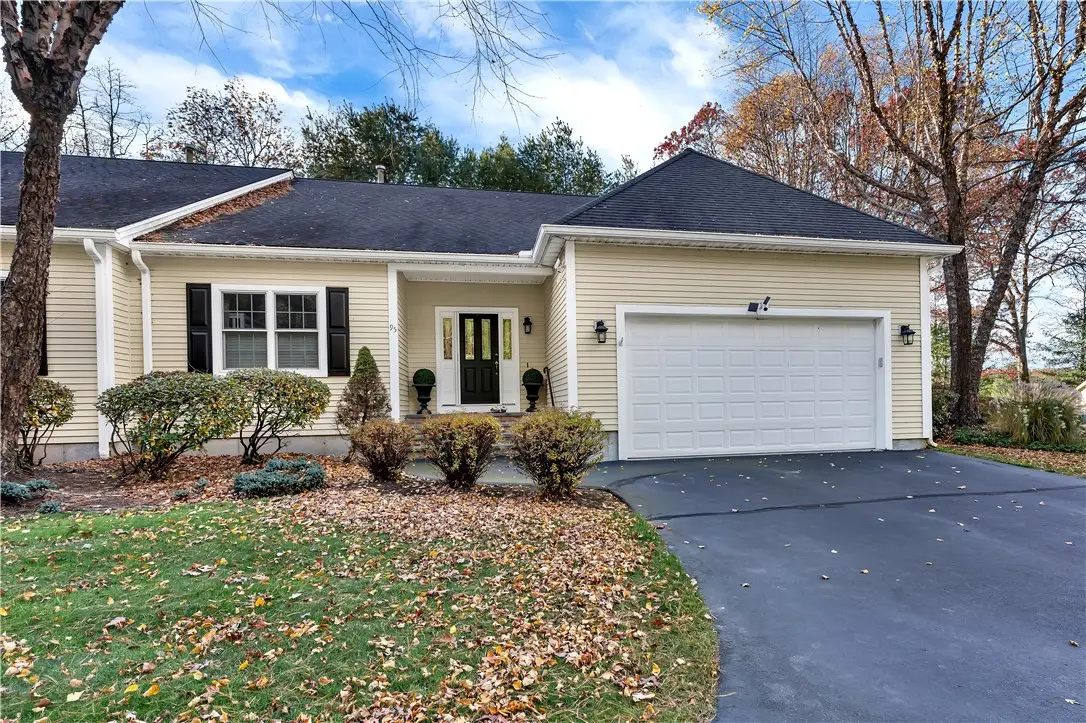 95 Crickett Circle, East Greenwich, RI 02818 - Image #1