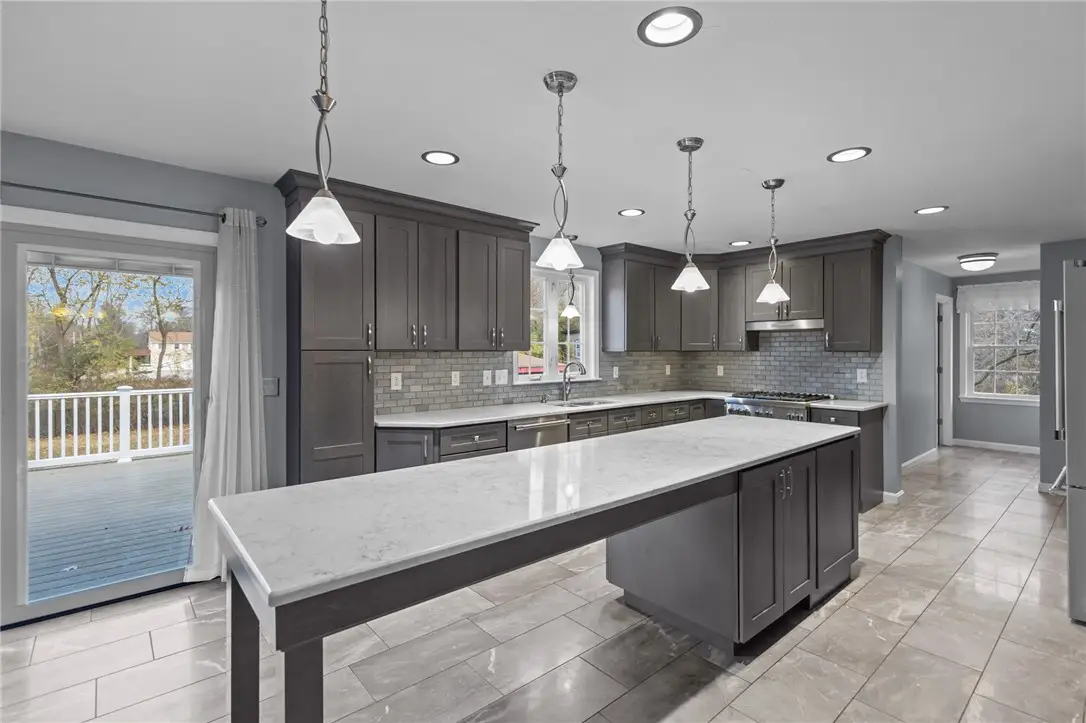 109 Kirby Avenue, Warwick, RI 02889 - Image #1