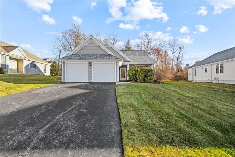 24 Cambridge Circle, Smithfield, RI 02917 - Image #2