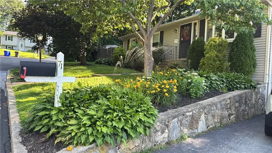 71 Steven Drive, West Warwick, RI 02893 - Image #2