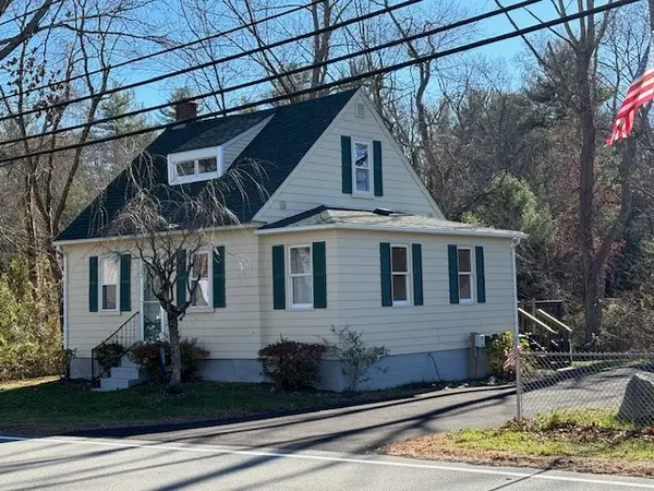 52 Jackson Flat Road, Scituate, RI 02831